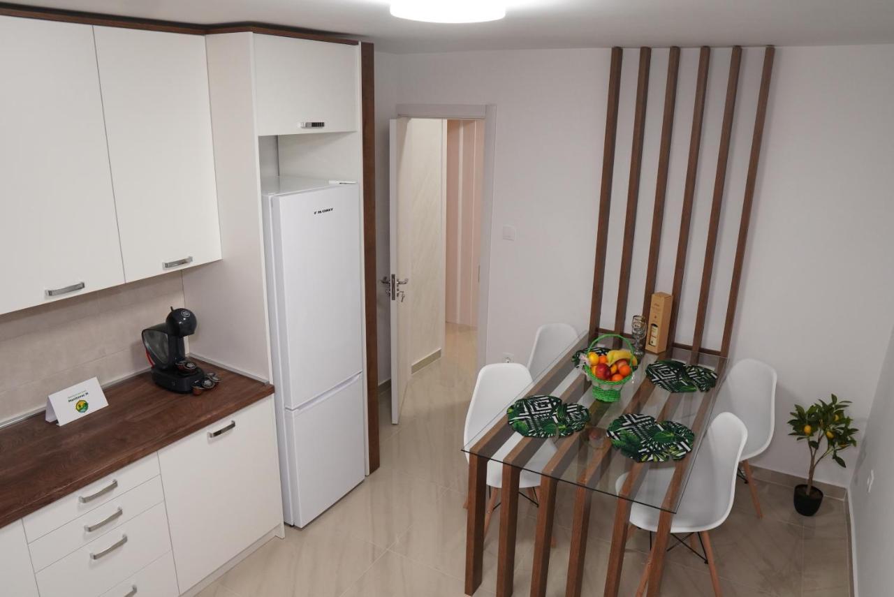 Apartments Manitovac M Nikšić Εξωτερικό φωτογραφία