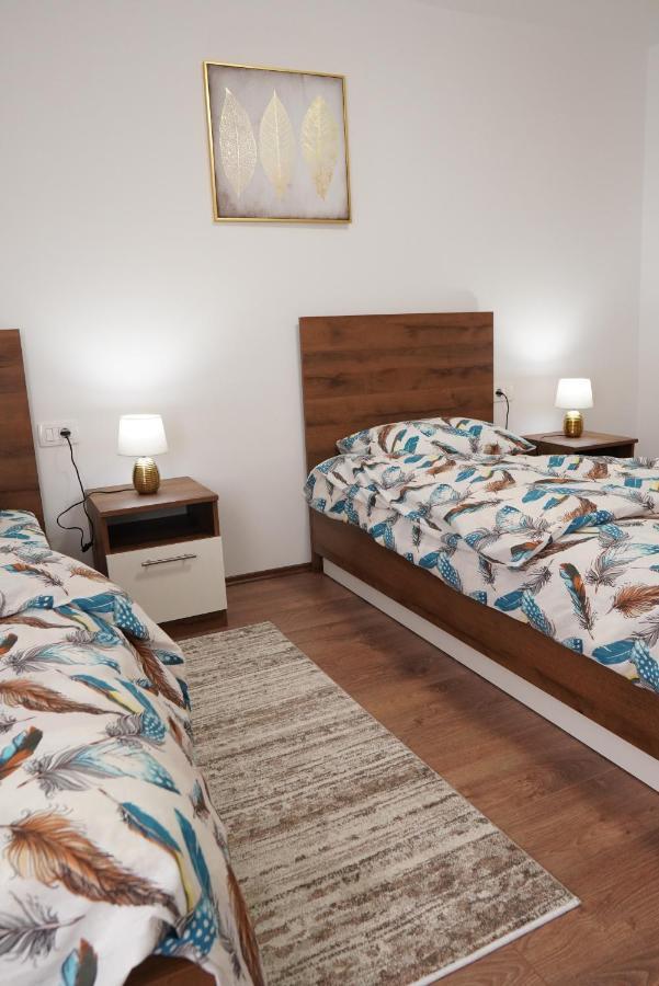 Apartments Manitovac M Nikšić Εξωτερικό φωτογραφία