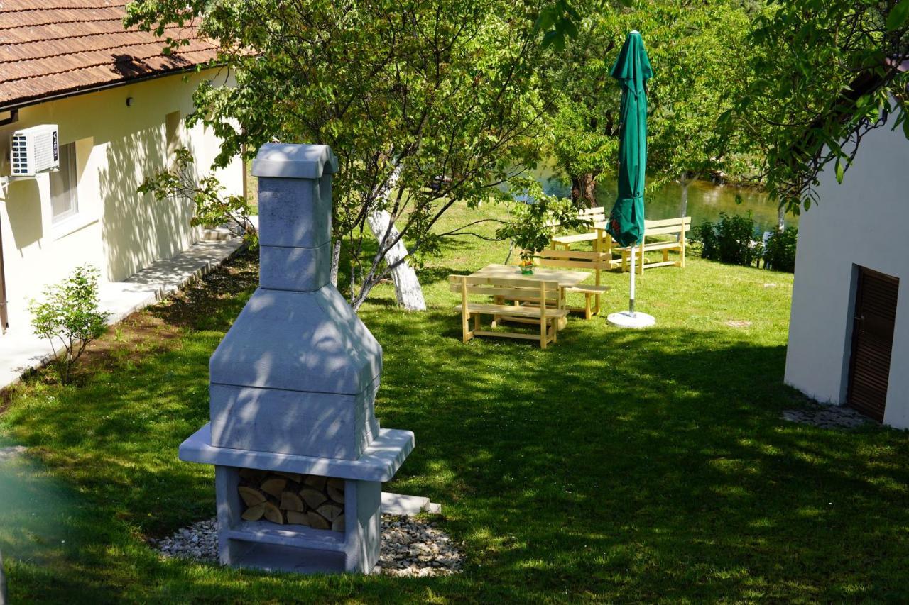 Apartments Manitovac M Nikšić Εξωτερικό φωτογραφία